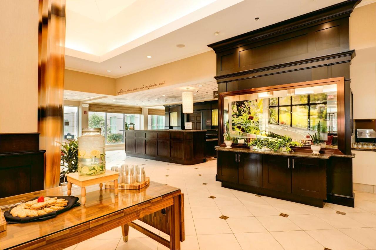 Hilton Garden Inn Columbia/Northeast Экстерьер фото