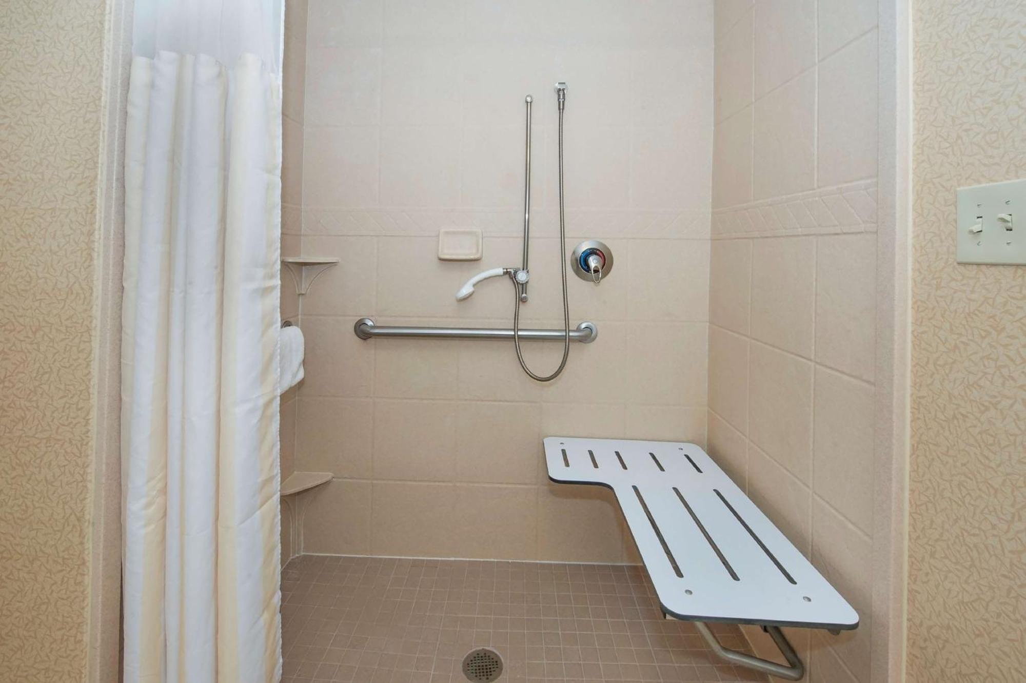 Hilton Garden Inn Columbia/Northeast Экстерьер фото