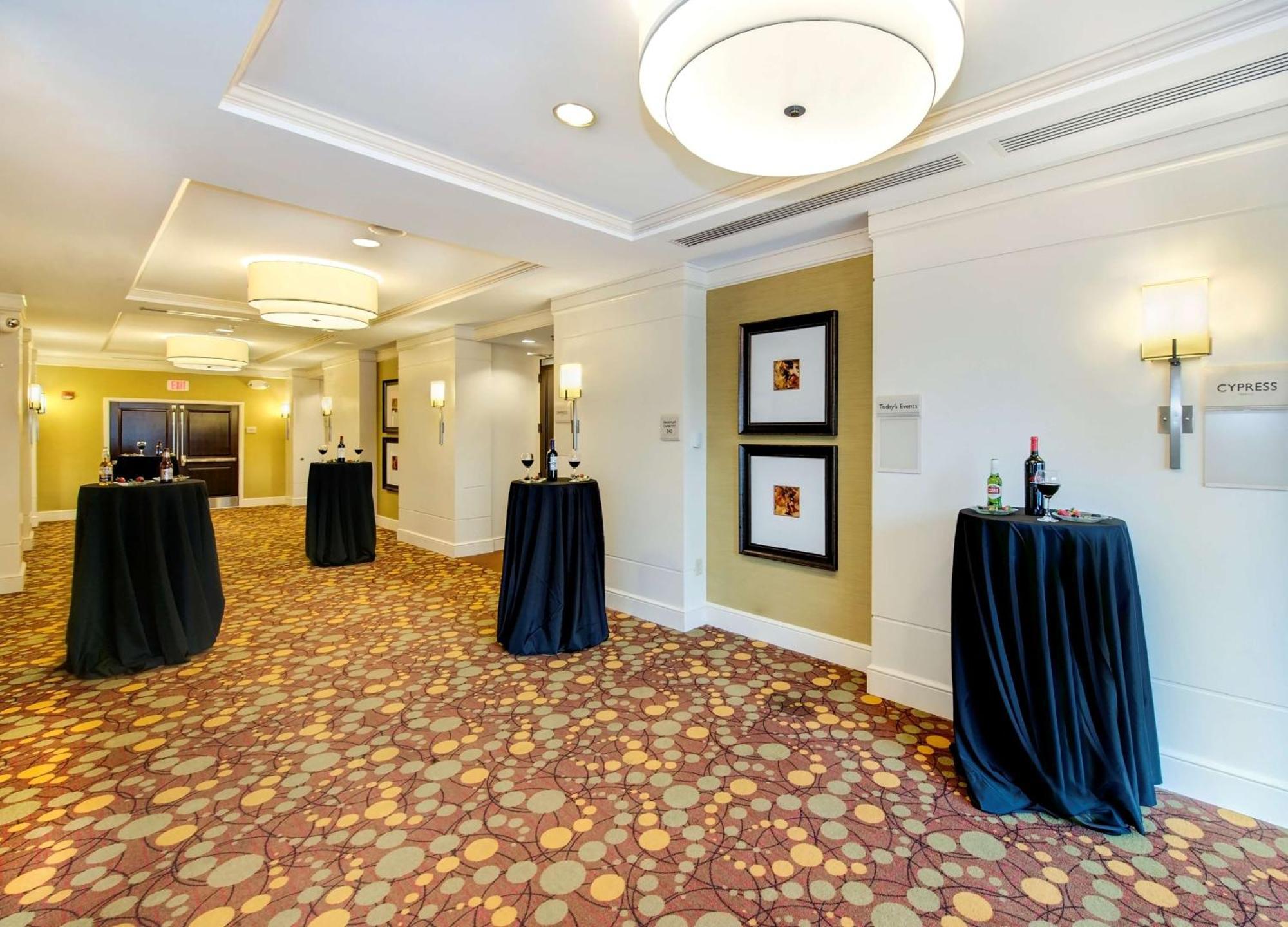 Hilton Garden Inn Columbia/Northeast Экстерьер фото
