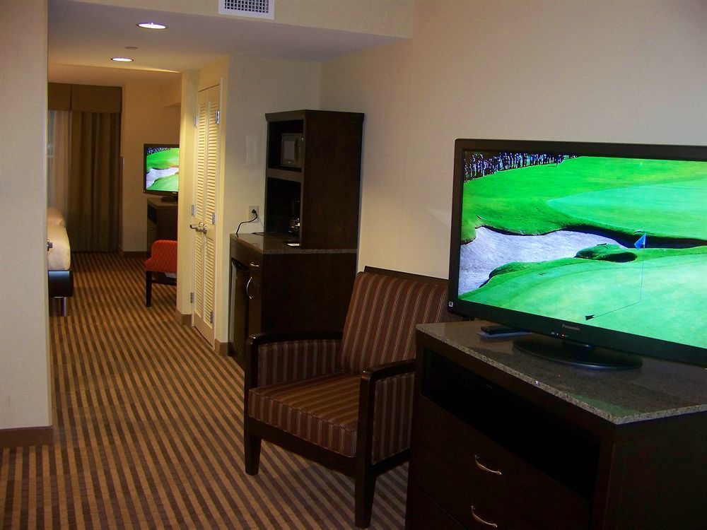 Hilton Garden Inn Columbia/Northeast Экстерьер фото