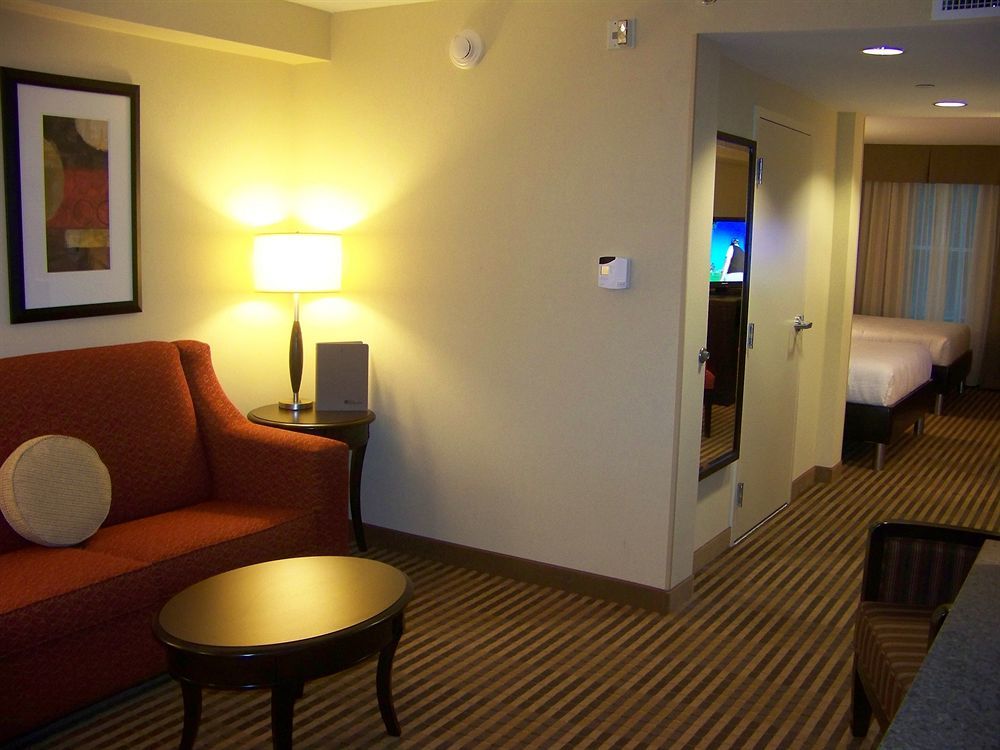Hilton Garden Inn Columbia/Northeast Экстерьер фото